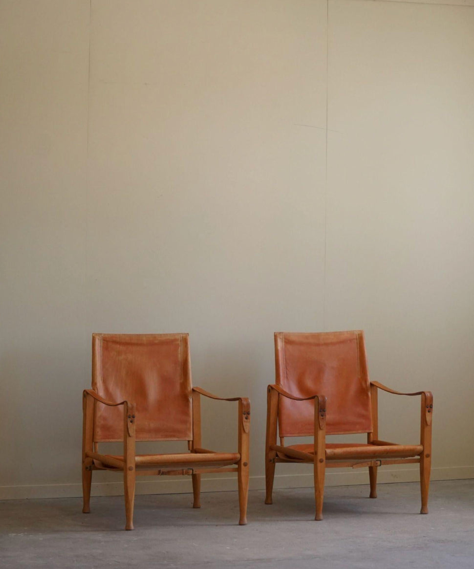 Set_of_2_Safari_Chairs_in_Ash_&_Leather,_Rud._Rasmussen,_Kaare_Klint,_1960s