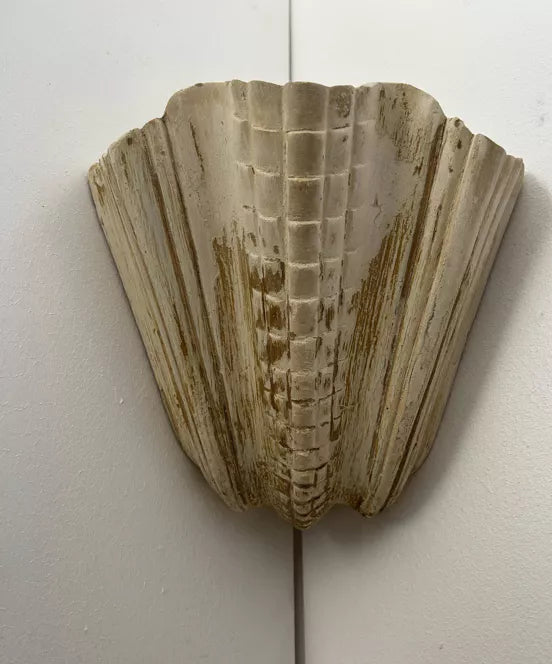 Set_of_2_Shell_Wall_Sconces_in_Patinated_Plaster,_France_1940s