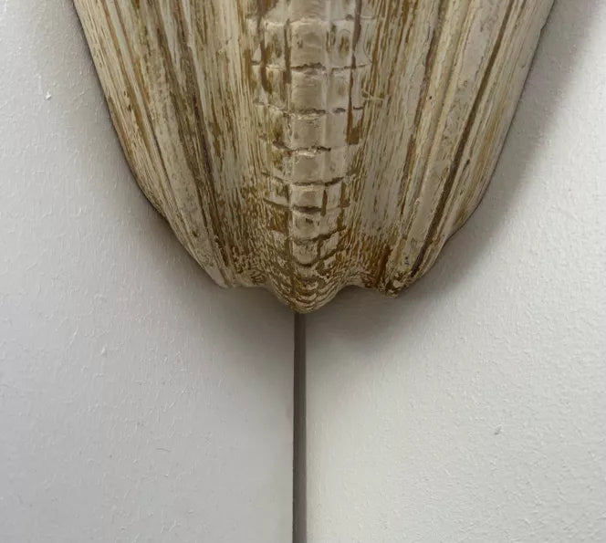 Set_of_2_Shell_Wall_Sconces_in_Patinated_Plaster,_France_1940s