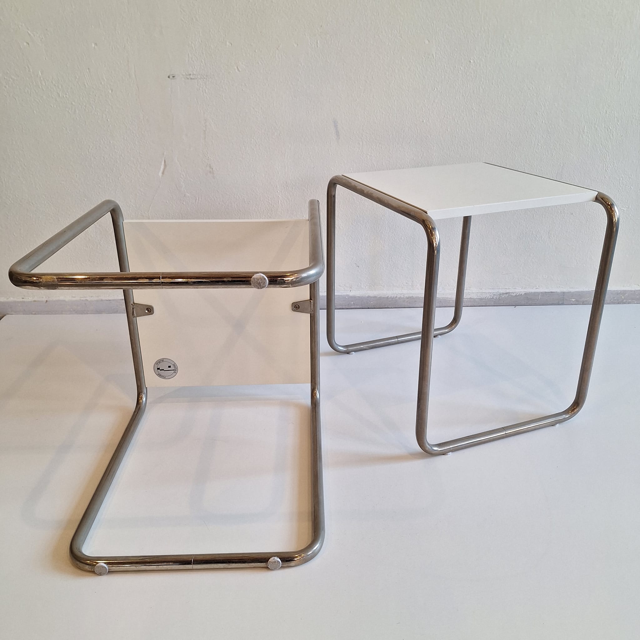 Tecta_B9_Bauhaus_Side_Tables,_Licensed_Bauhaus_Archive_Edition,_1980s