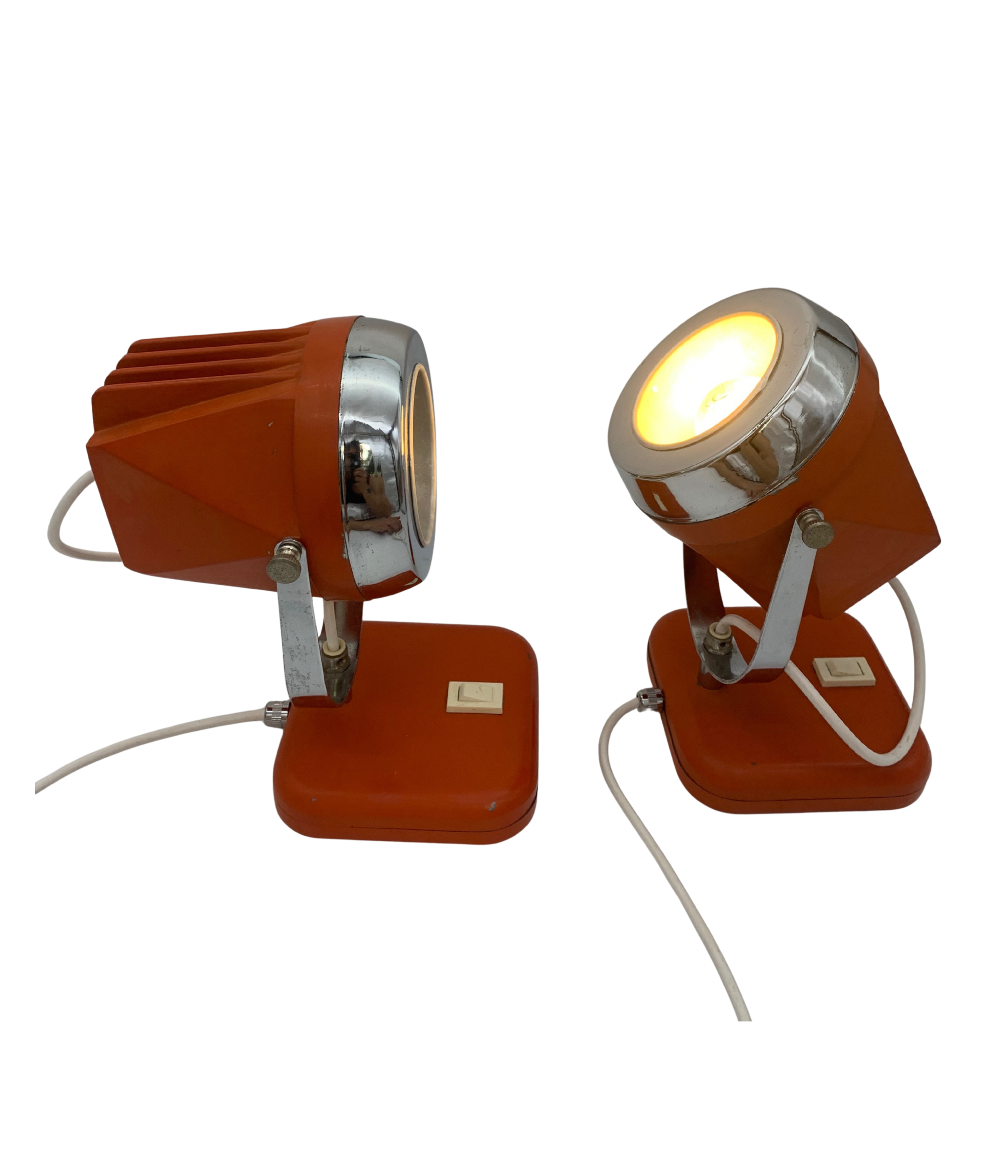 Set_of_2_Space_Age_Table_Lamps_by_Reggiani,_Orange_Metal_Spotlights,_Italian_Design,_1970s