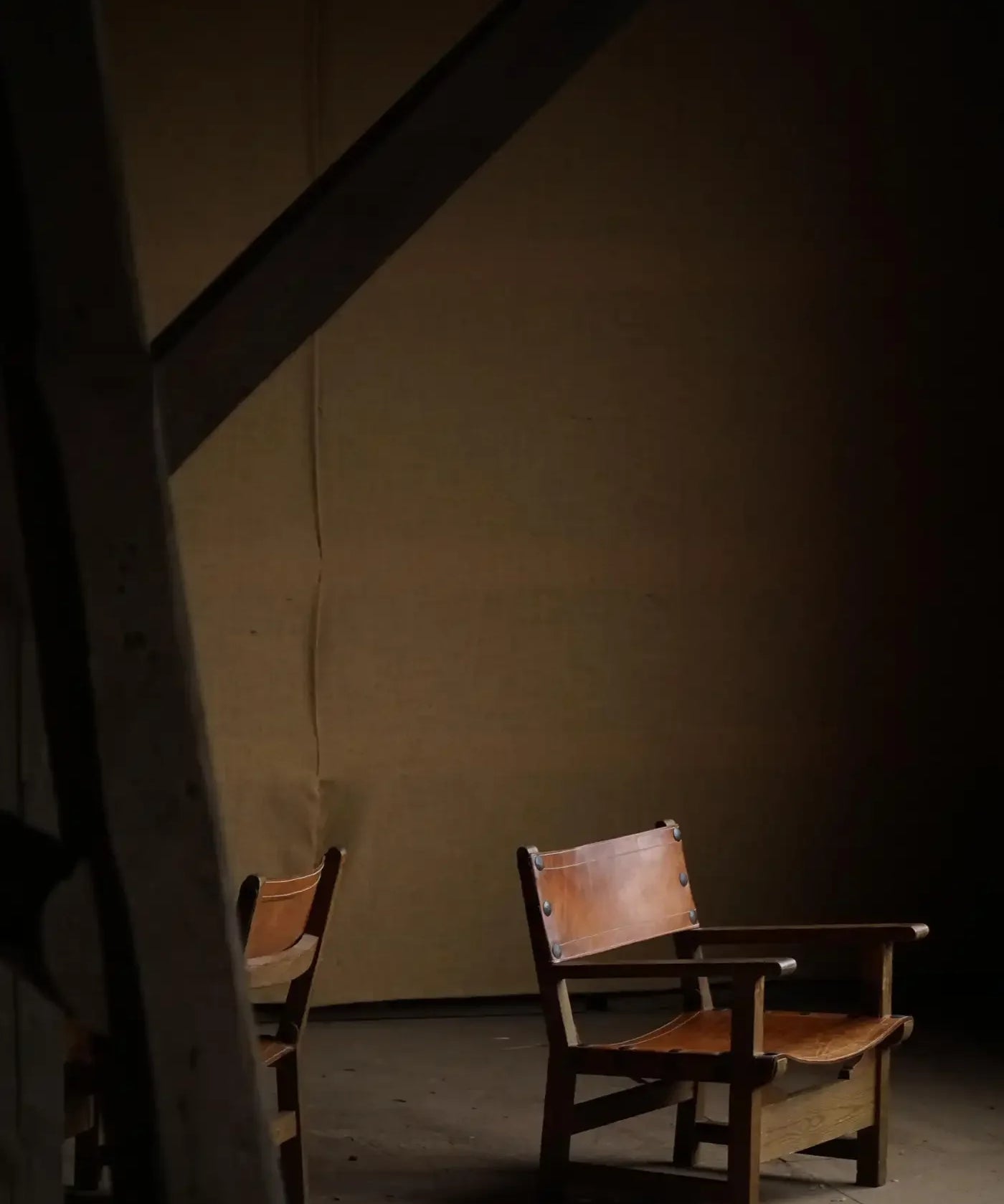Set_of_2_Spanish_Brutalist_Leather_Armchairs
