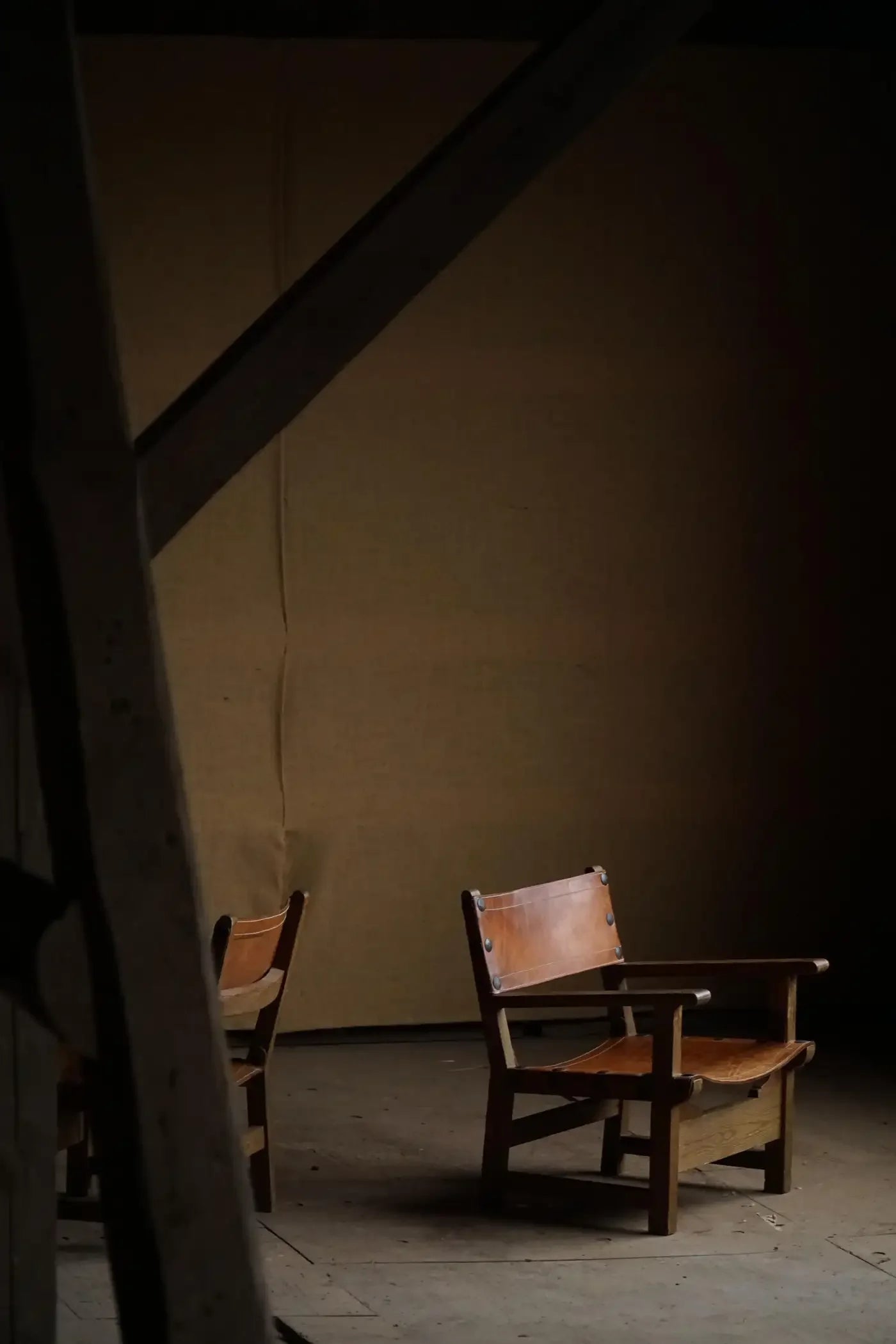 Set_of_2_Spanish_Brutalist_Leather_Armchairs