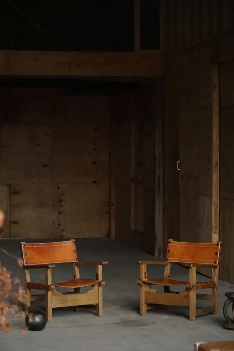 Set_of_2_Spanish_Brutalist_Leather_Armchairs