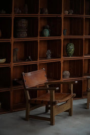 Set_of_2_Spanish_Brutalist_Leather_Armchairs