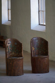 Set_of_2_Swedish_Folk_Art_Stump_Chairs_with_Hand_Painted_Floral_Motifs,_Late_19th_Century