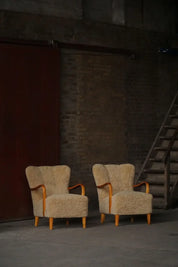 Set_of_2_Swedish_Lounge_Chairs_in_Birch_and_Lambswool
