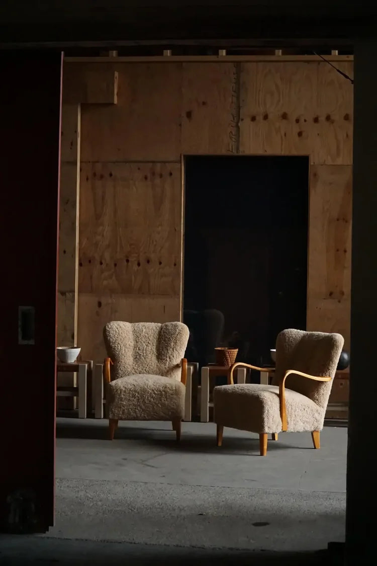 Set_of_2_Swedish_Lounge_Chairs_in_Birch_and_Lambswool