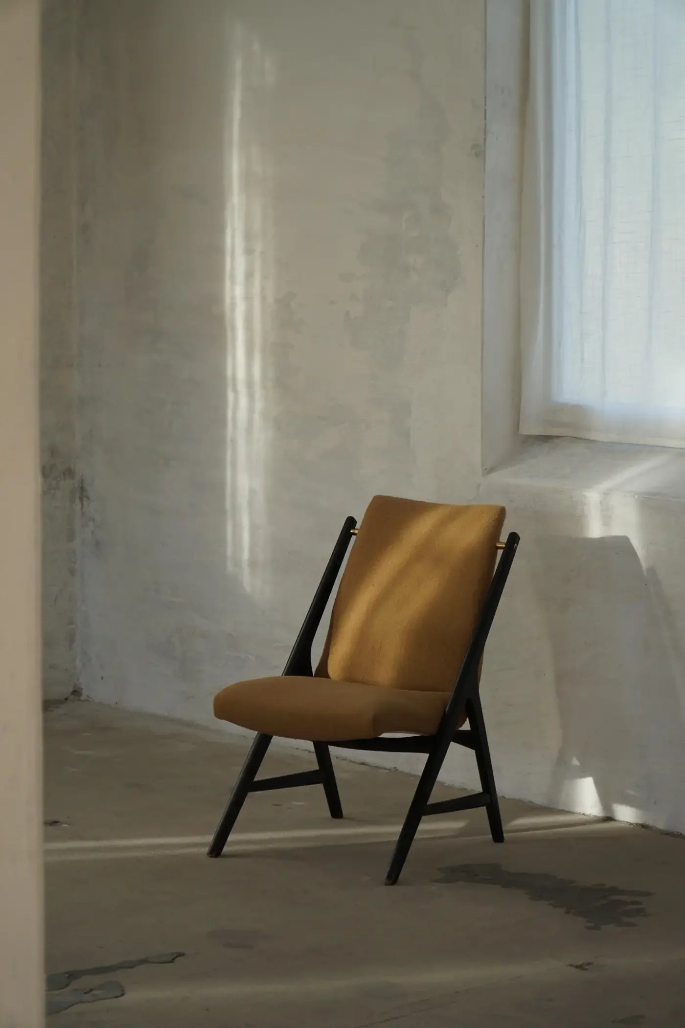 Set_of_2_Swedish_Mid_Century_Bouclé_Lounge_Chairs