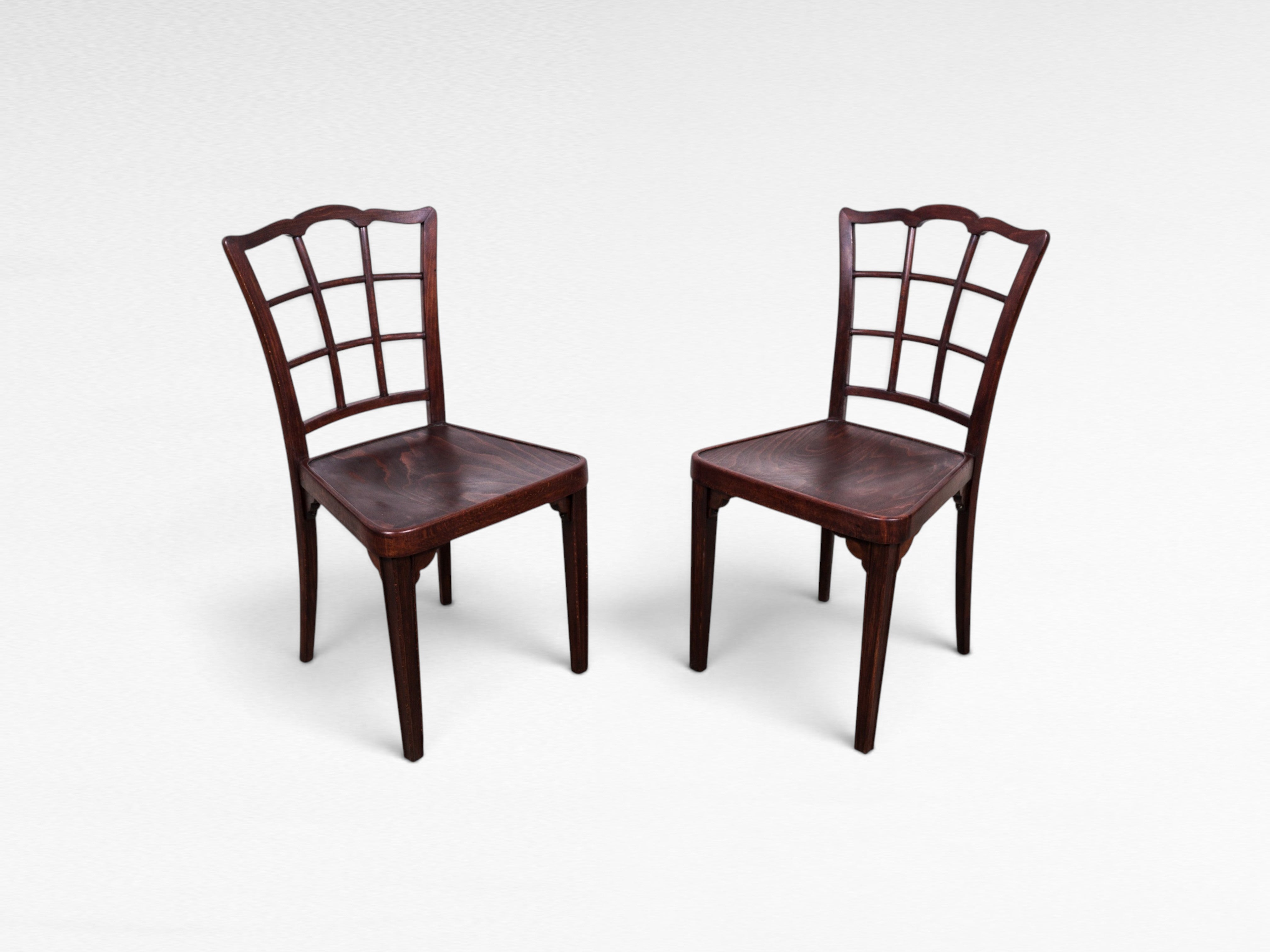 Set_of_2_Thonet_A_562_chairs_by_Gustav_Siegel,_1920s