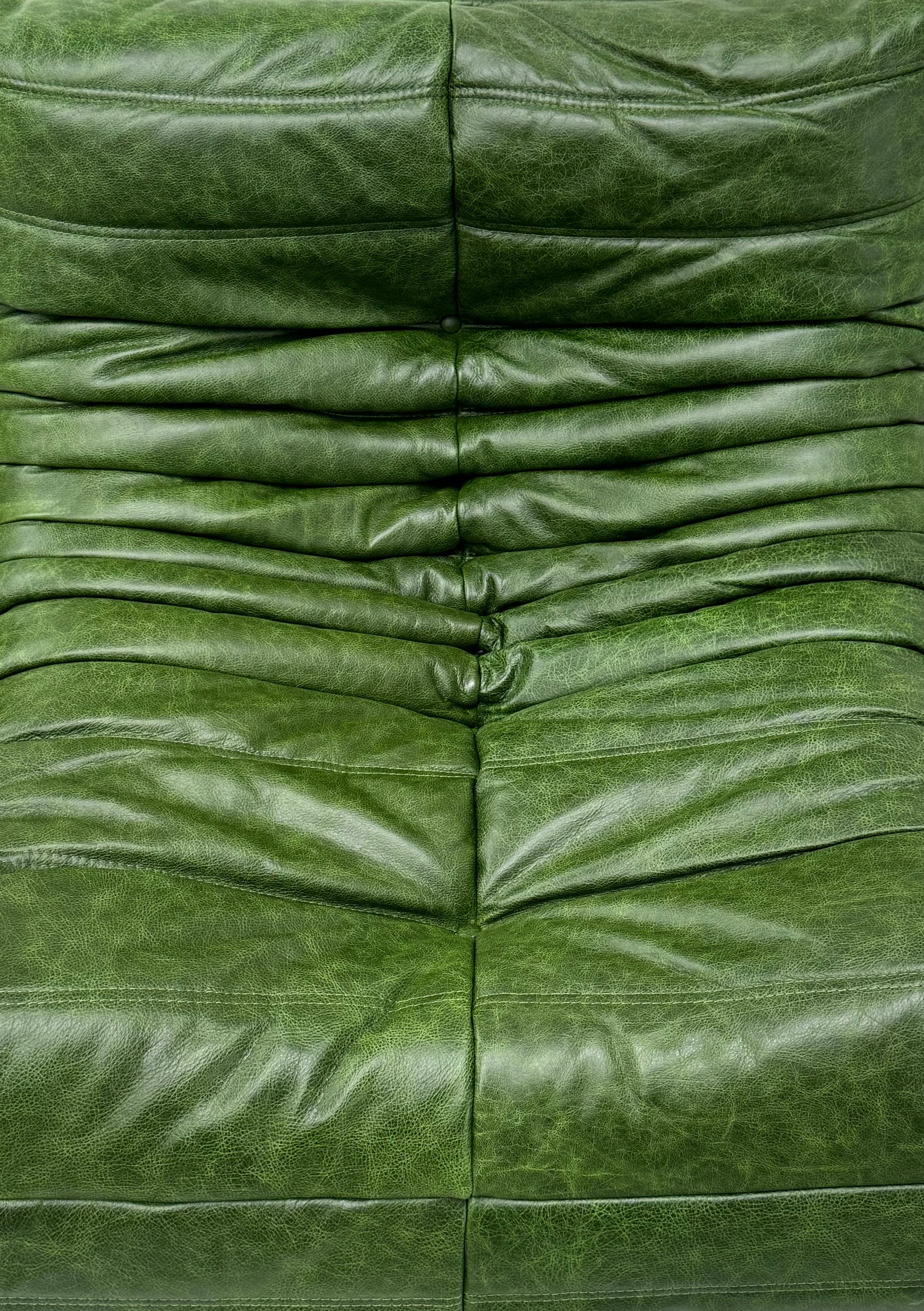 Set_of_2_Togo-Style_Lounge_Chairs_in_Green_Leather,_Attributed_to_Michel_Ducaroy_for_Ligne_Roset