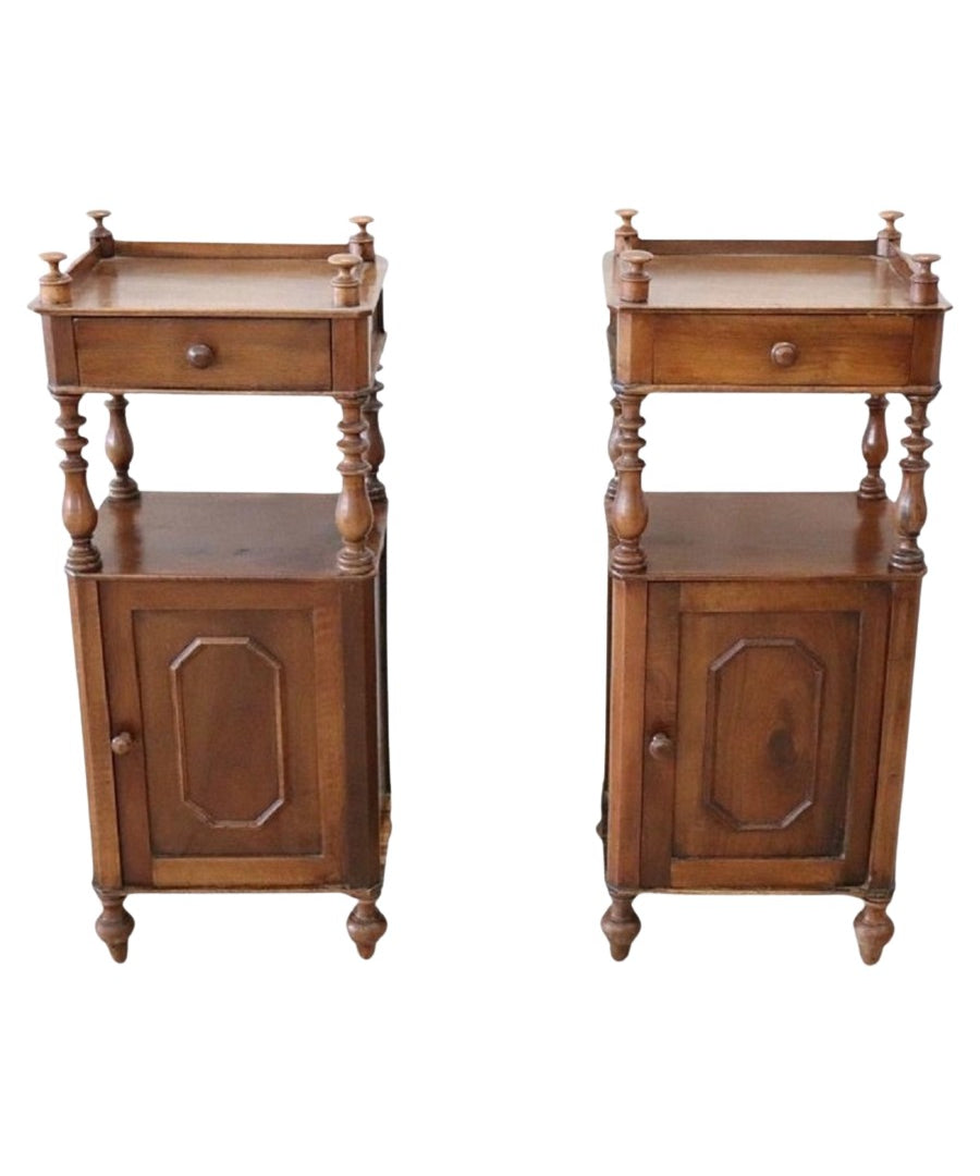 Set_of_2_Walnut_Nightstands_from_Mid_19th_Century