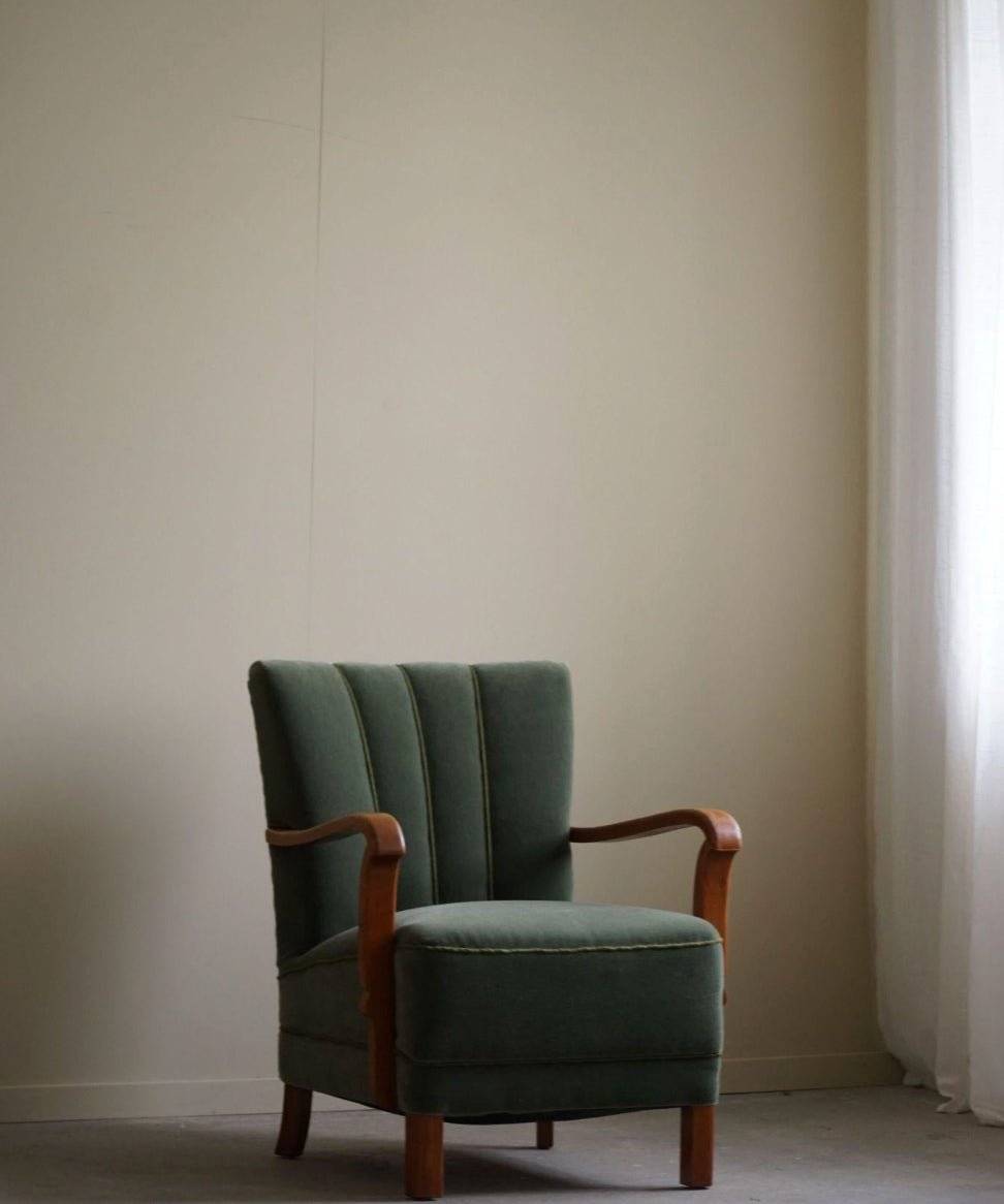 Set_of_3_Armchairs_in_Oak,_Reupholstered_in_Green_Mohair,_Danish_Art_Deco,_1930s