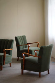 Set_of_3_Armchairs_in_Oak,_Reupholstered_in_Green_Mohair,_Danish_Art_Deco,_1930s