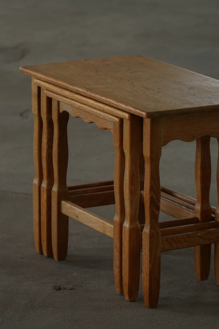 Set_of_3_Danish_Modern_Oak_Nesting_Tables,_Denmark,_1960s