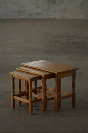Set_of_3_Danish_Modern_Oak_Nesting_Tables,_Denmark,_1960s