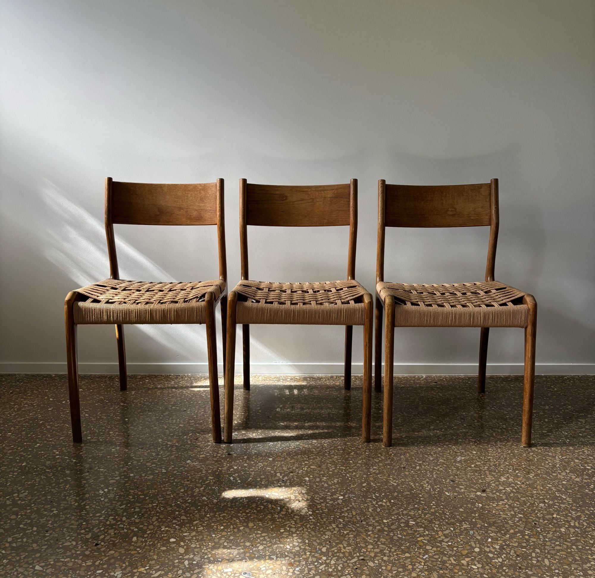 Set_of_Italian_“Havana”_Dining_Chairs_by_Consorzio_Sedie_Friuli,_Walnut_and_Papercord,_1950s