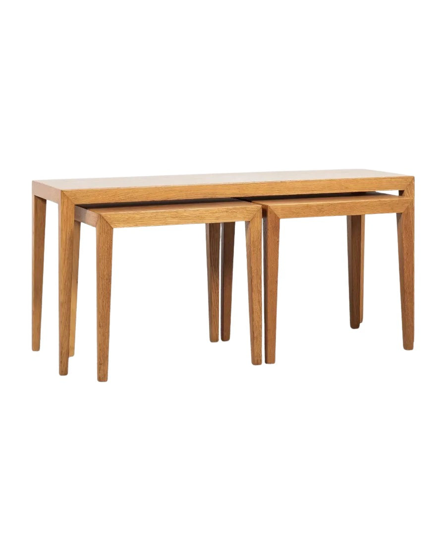 Set_of_3_Midcentury_side_tables_in_oak_by_Severin_Hansen_for_Haslev_1960s