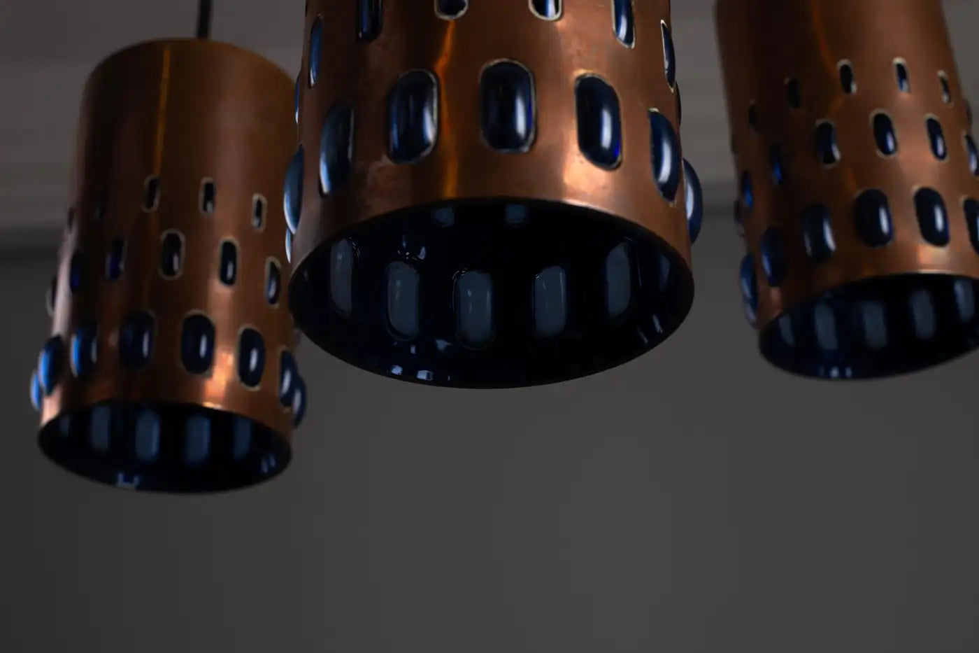 Set_of_3_Nanny_Still_Copper_Pendant_Lights_for_Raak_Amsterdam,_1960s