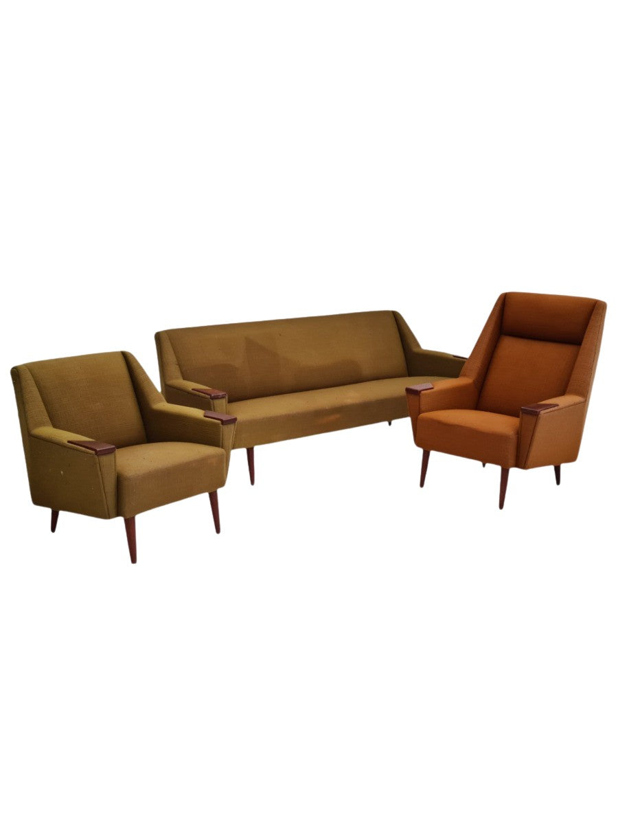 Set_of_3-seater_Sofa_and_2_Armchairs_by_Danish_Manufacturer_circa_1970_Denmark