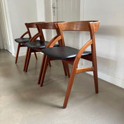 Set_of_3_Teak_Dining_Chairs_by_Dyrlund,_1960s,_Denmark