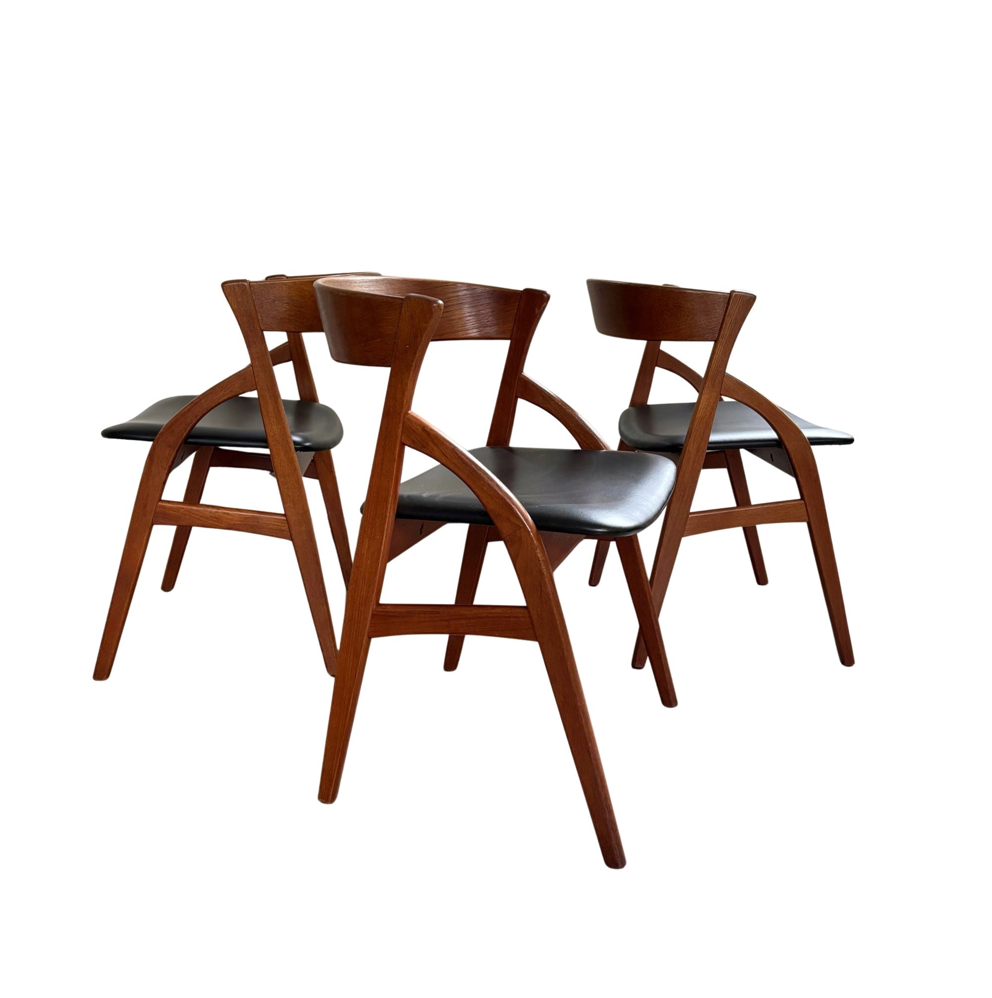 Set_of_3_Teak_Dining_Chairs_by_Dyrlund,_1960s,_Denmark