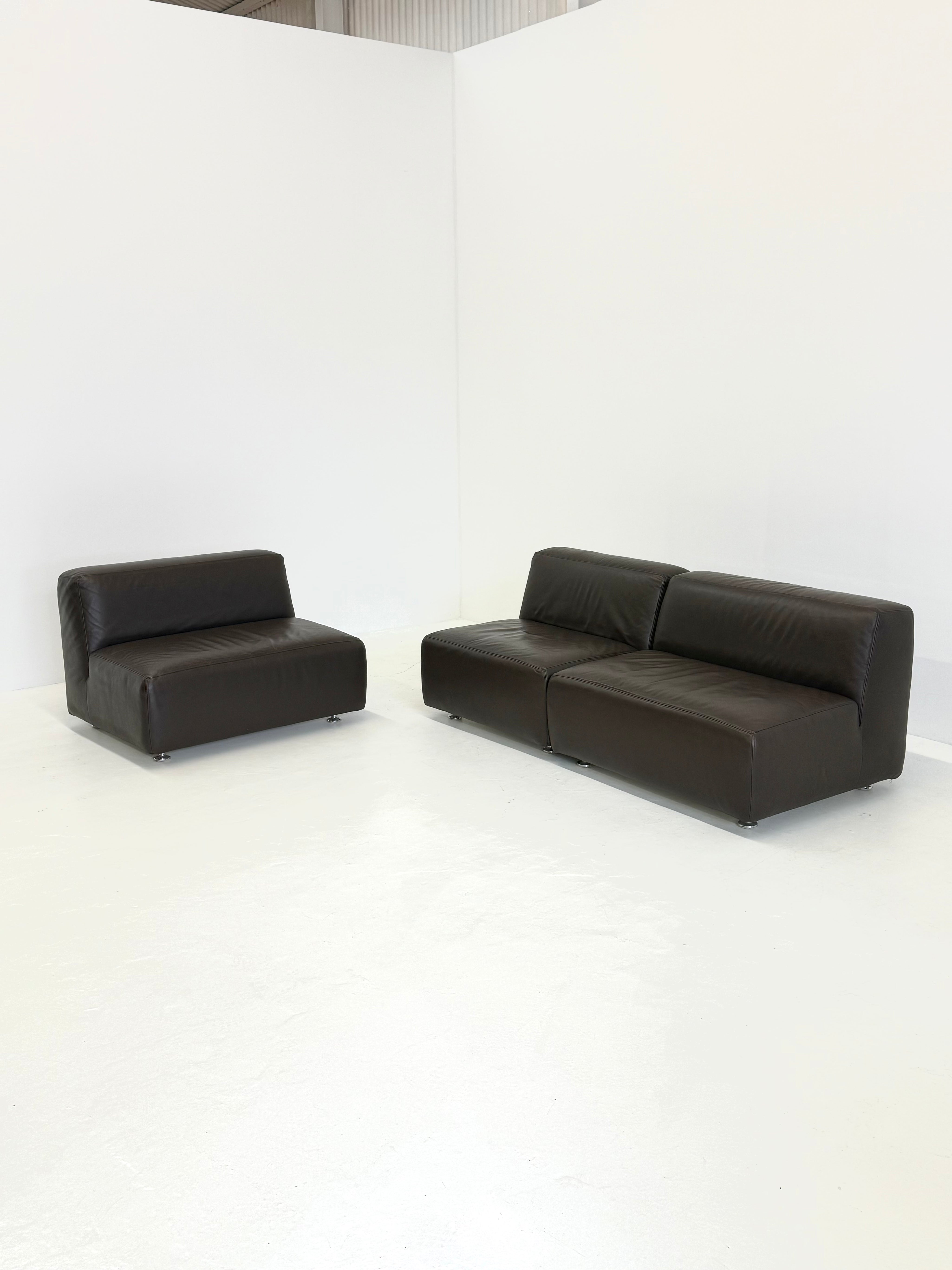 Set_of_3_1970s_Space_Age_Modular_Leather_Sofa,_Italy