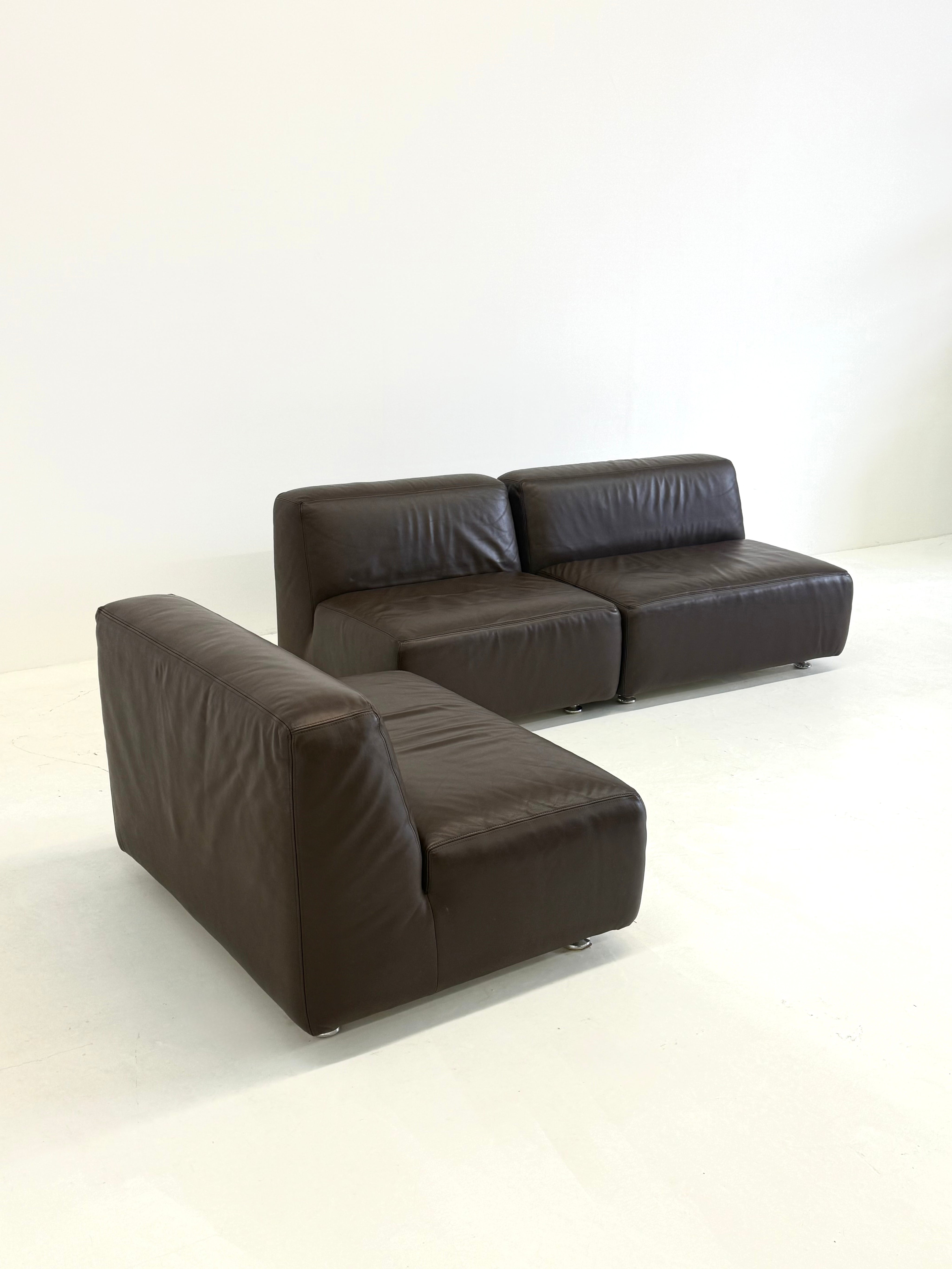 Set_of_3_1970s_Space_Age_Modular_Leather_Sofa,_Italy