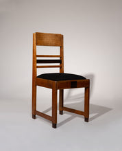 Set_of_4_Amsterdam_School_Oak_Dining_Chairs,_Netherlands_1920s