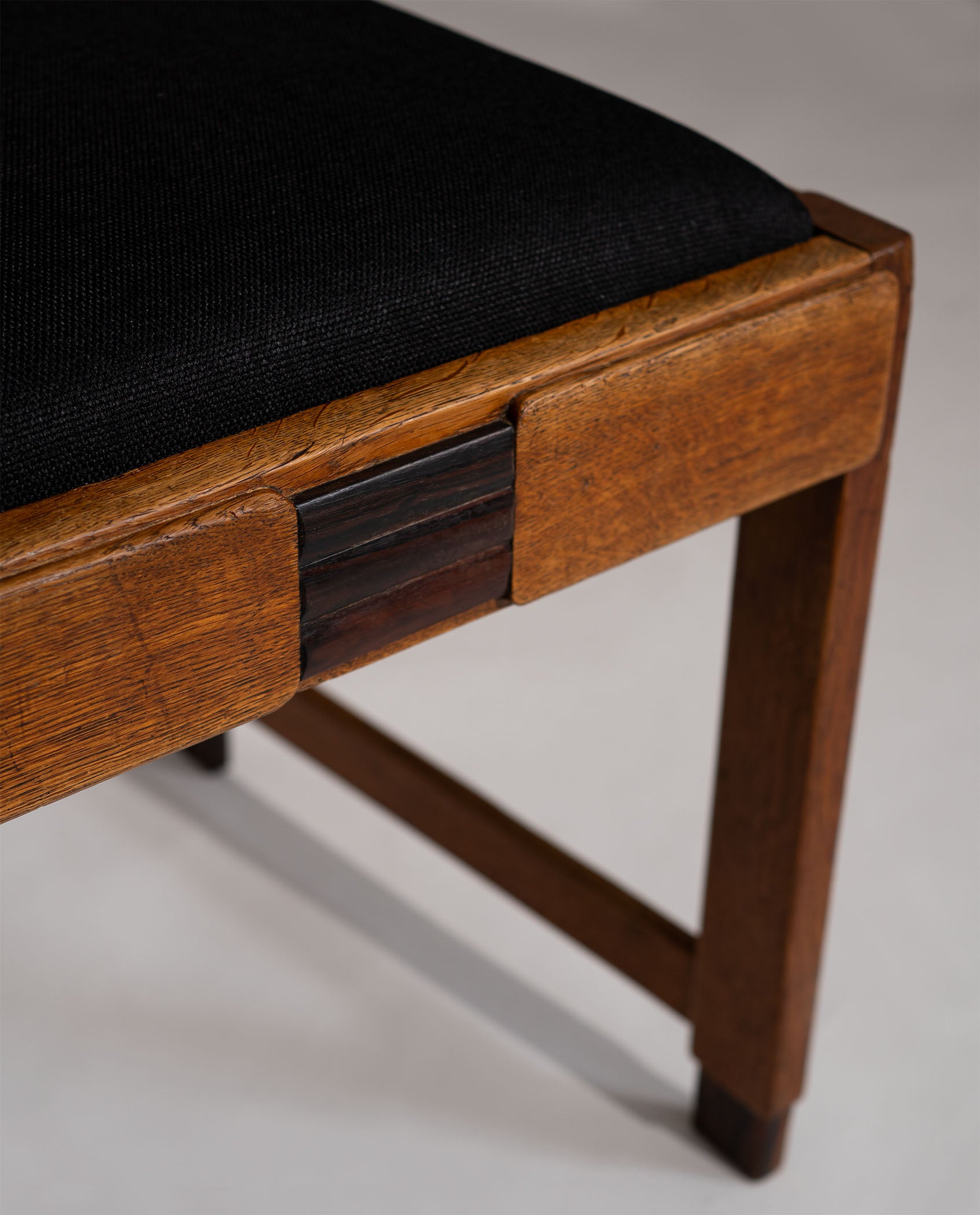 Set_of_4_Amsterdam_School_Oak_Dining_Chairs,_Netherlands_1920s