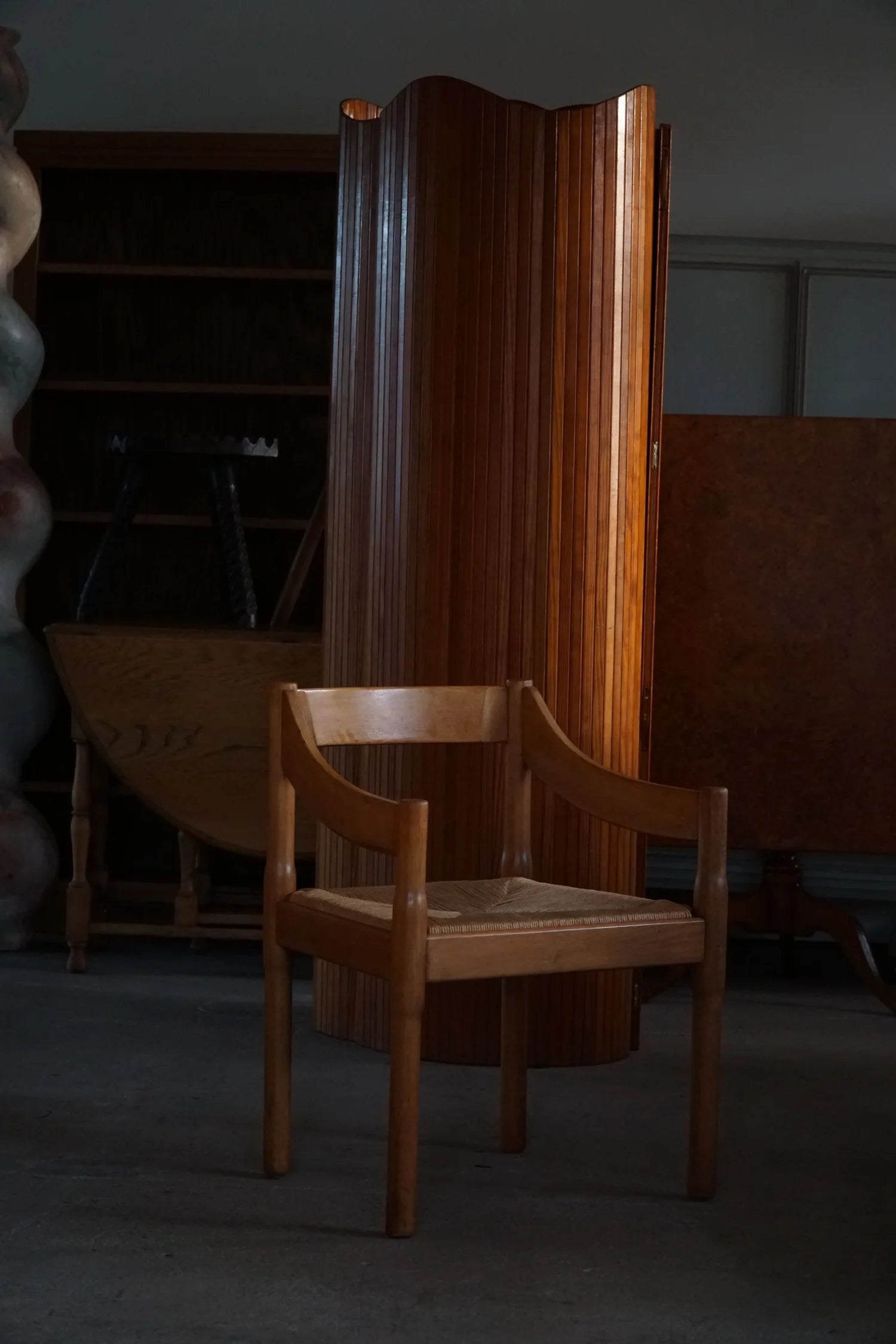 Set_of_4_Carimate_Chairs_for_Cassina_by_Vico_Magistretti,_Italian_Modern,_1970s