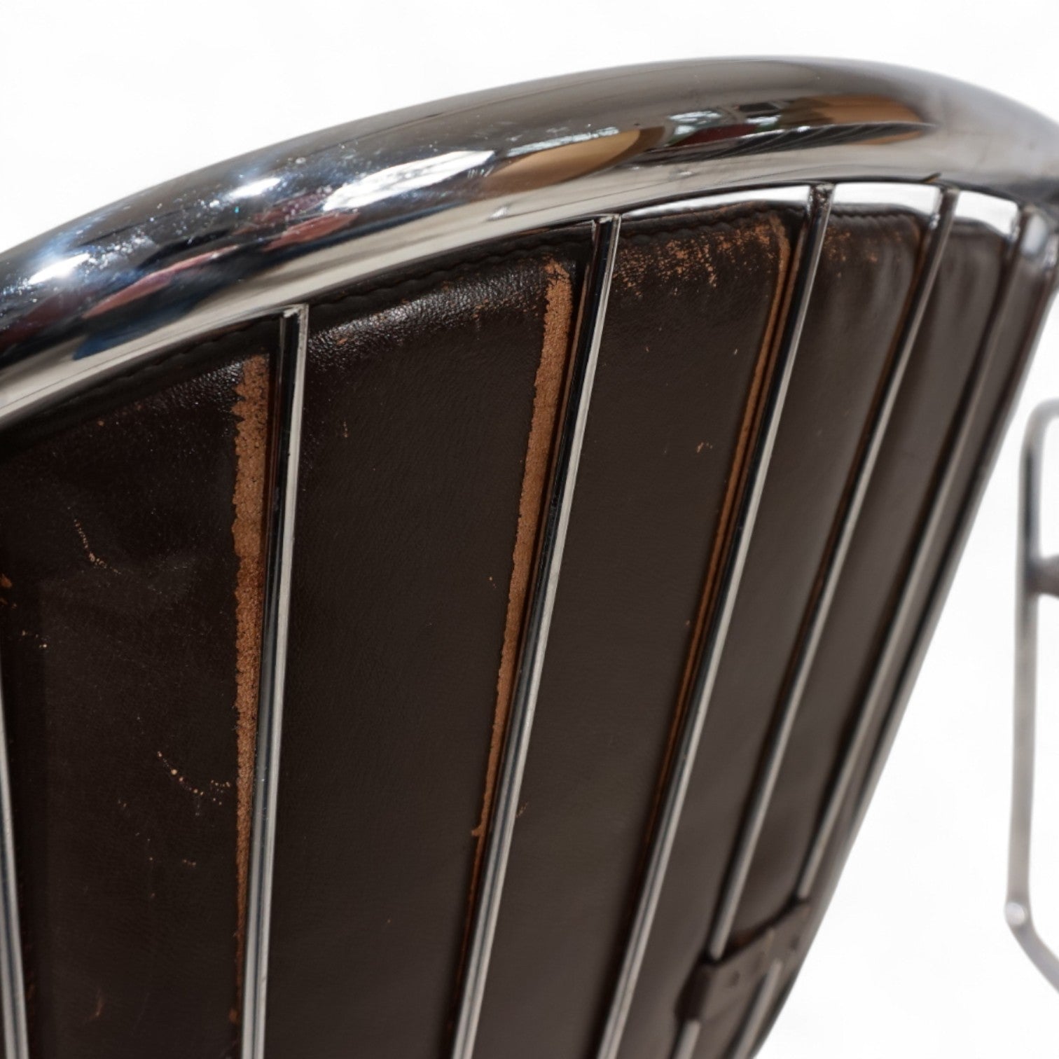 Set_of_4_chrome_dining_chairs_by_Gastone_Rinaldi_for_Thema_from_1970