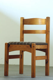 Set_of_4_Danish_Mid-Century_Modern_Solid_Pine_Ladder-Back_Dining_Chairs,_1970s