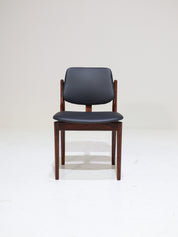 Set_of_4_Rosewood_Dining_Chairs_by_Arne_Vodder_for_Sibast_Møbelfabrik,_Denmark,_1960s