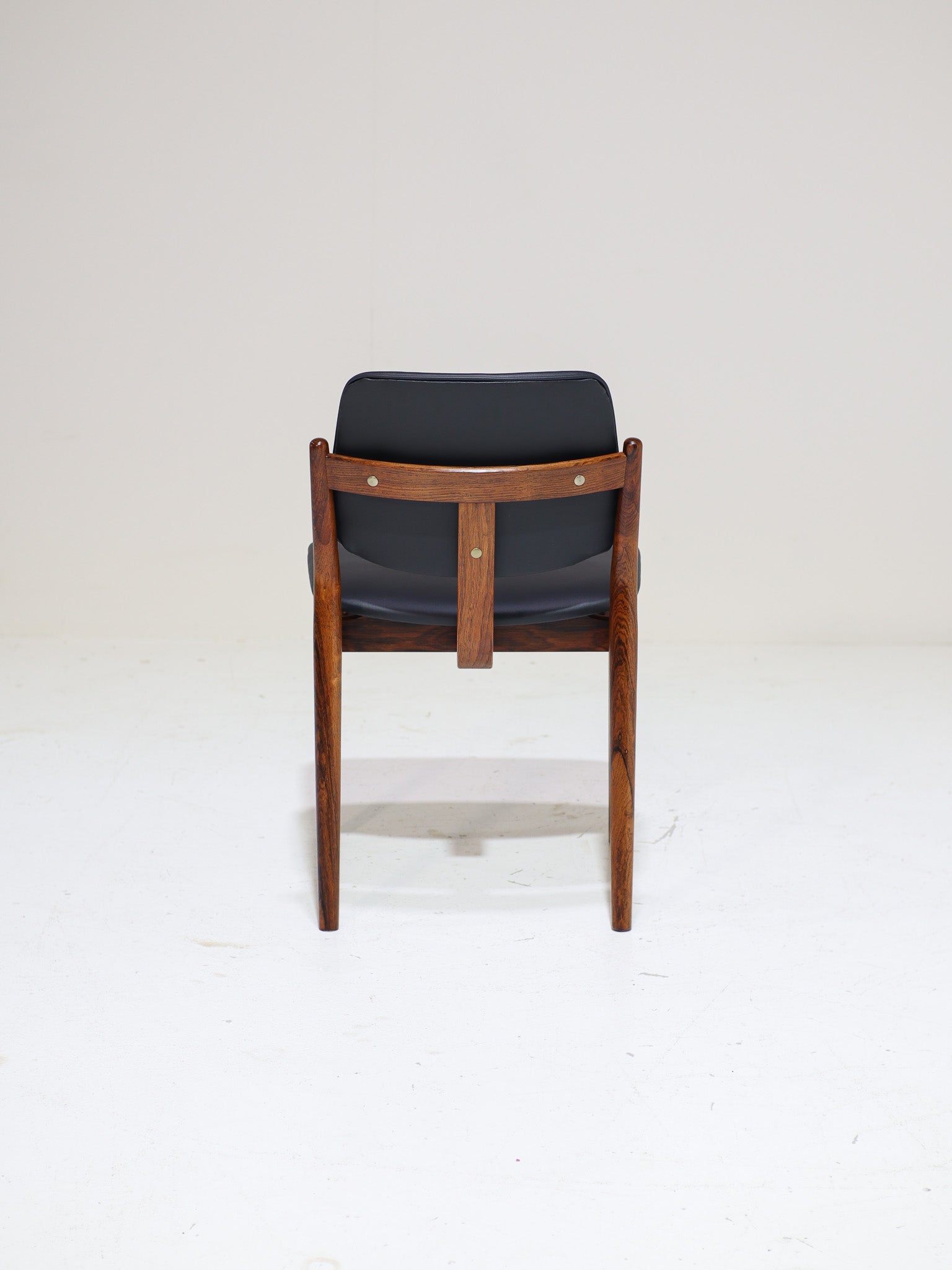 Set_of_4_Rosewood_Dining_Chairs_by_Arne_Vodder_for_Sibast_Møbelfabrik,_Denmark,_1960s