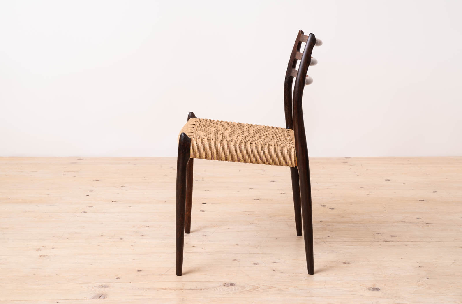 Set_of_4_Model_78_Dining_Chairs_by_Niels_Otto_Møller_for_J.L._Møllers_Møbelfabrik,_Denmark_1954