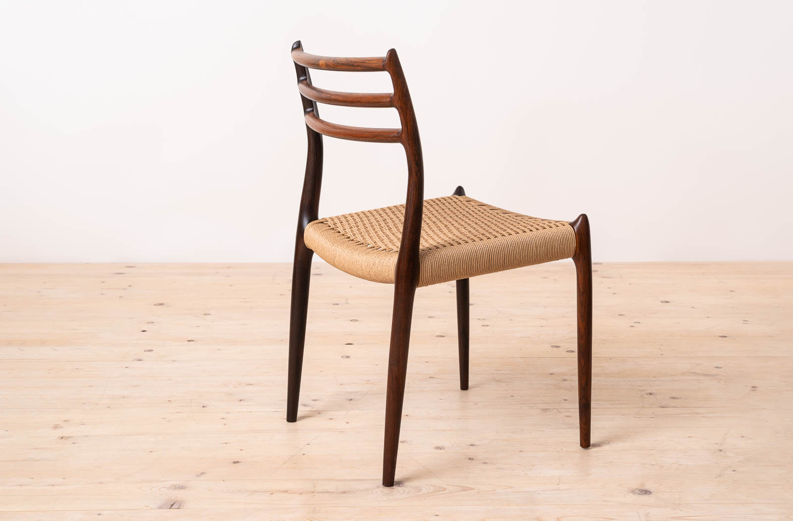 Set_of_4_Model_78_Dining_Chairs_by_Niels_Otto_Møller_for_J.L._Møllers_Møbelfabrik,_Denmark_1954