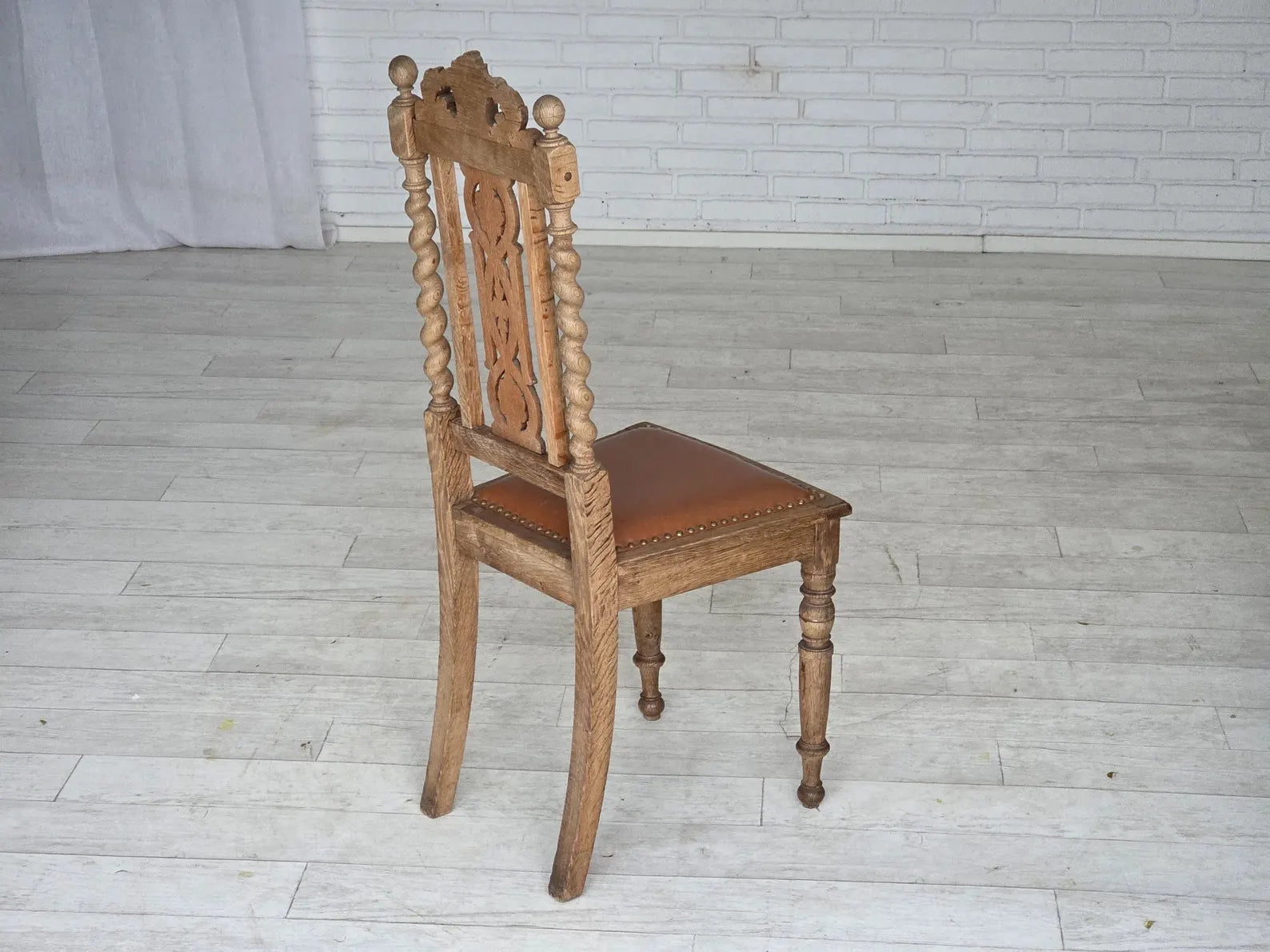 Set_of_4_Dining_Chairs,_Carved_Oak_&_Leather,_1930s_Denmark