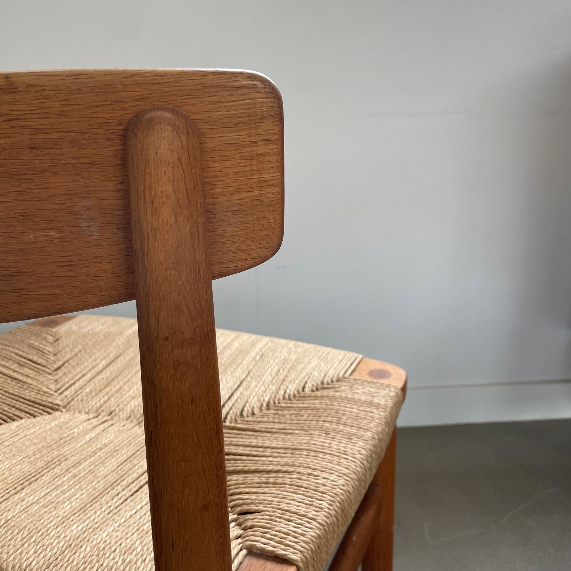 Set_of_4_Øresund_Model_537_Oak_and_Papercord_Dining_Chairs_by_Børge_Mogensen,_1950s