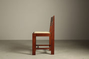 Set_of_4_Dutch_Hague_School_oak_dining_chairs,_1925-1935