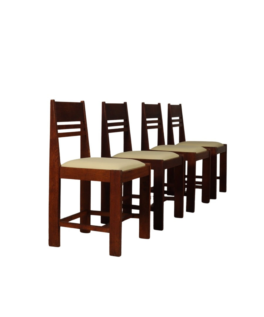 Set_of_4_Dutch_Hague_School_oak_dining_chairs,_1925-1935