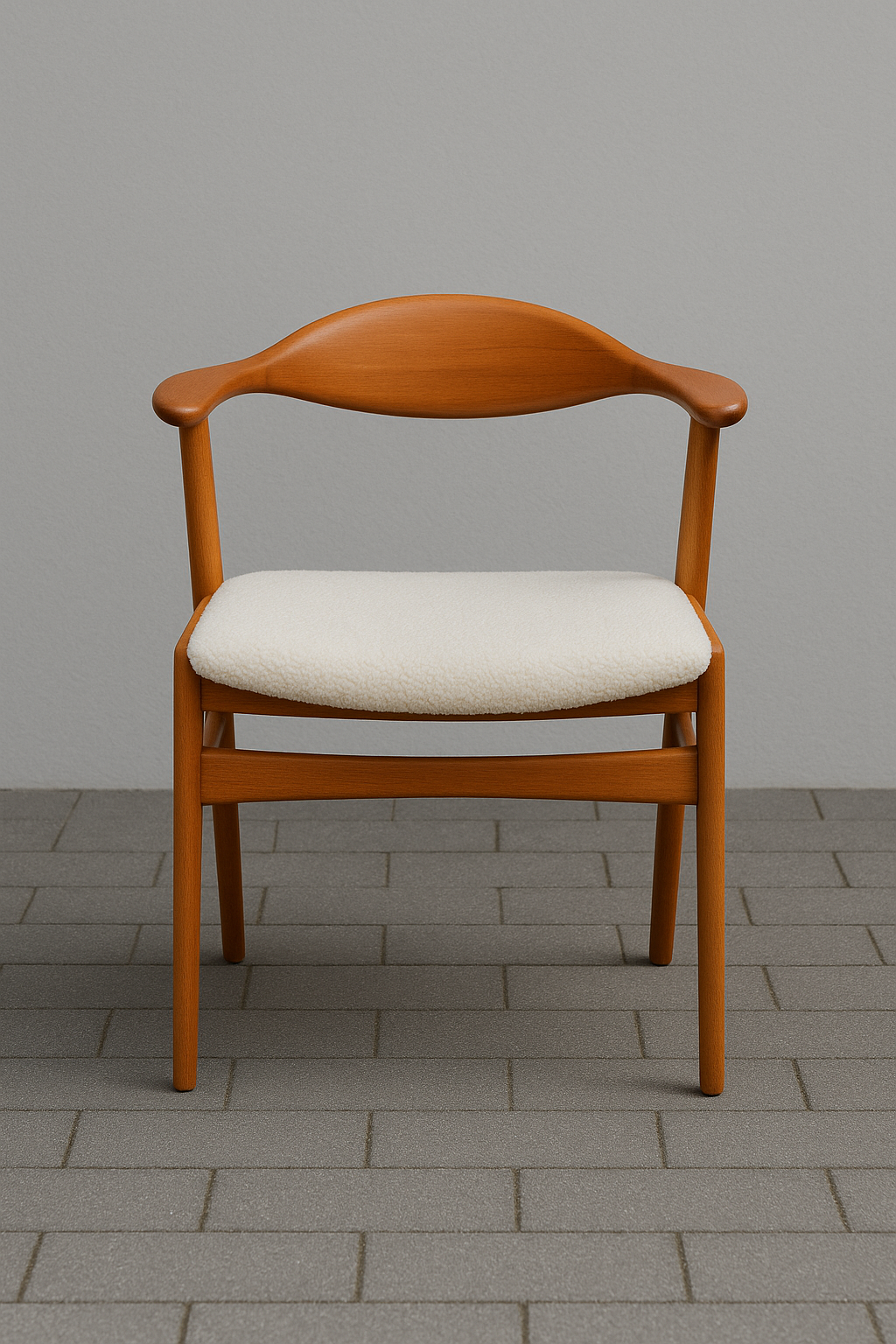 Set_of_4_Erik_Kirkegaard_dining_chairs_with_Bouclé_upholstery