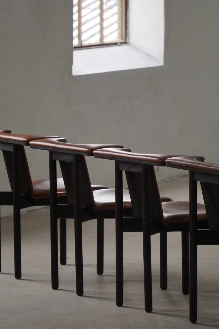 Set_of_4_‘Frederik_VII’_Dining_Chairs_by_Hans_Olsen,_Danish_Modern_Design