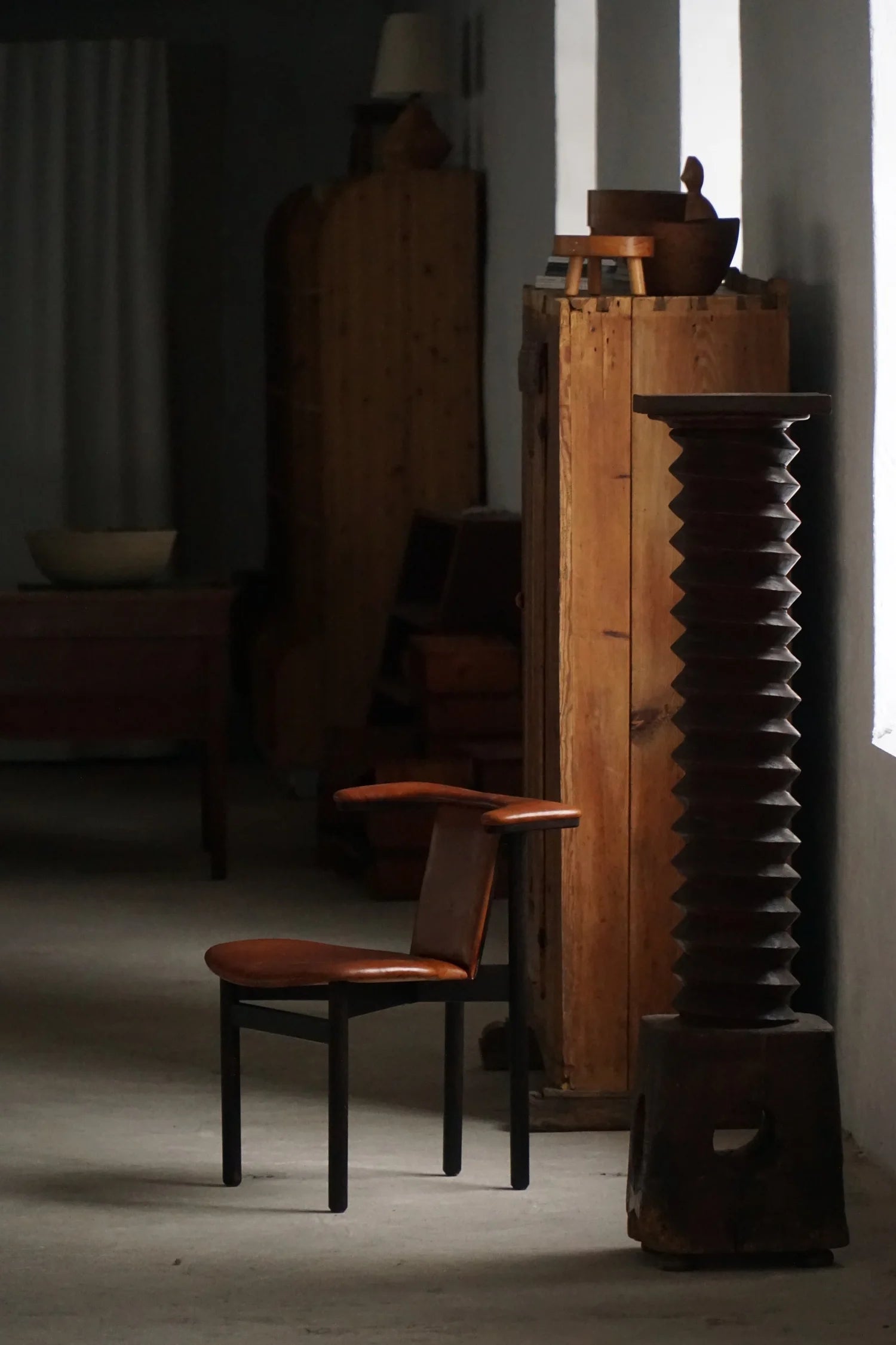 Set_of_4_‘Frederik_VII’_Dining_Chairs_by_Hans_Olsen,_Danish_Modern_Design