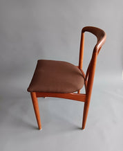 Set_of_4_Johannes_Andersen_Teak_Dining_Chairs,_Danish_Modern