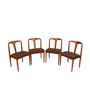 Set_of_4_Johannes_Andersen_Teak_Dining_Chairs,_Danish_Modern