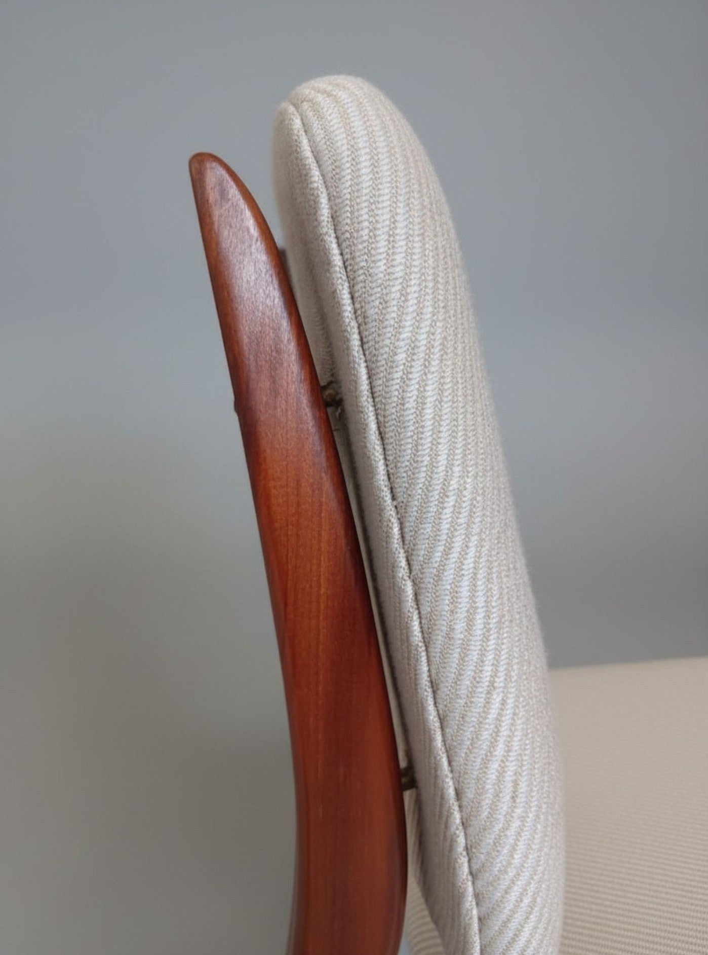 Set_of_4_Louis_van_Teeffelen_“Milaan”_Teak_Dining_Chairs_for_WéBé,_1960s