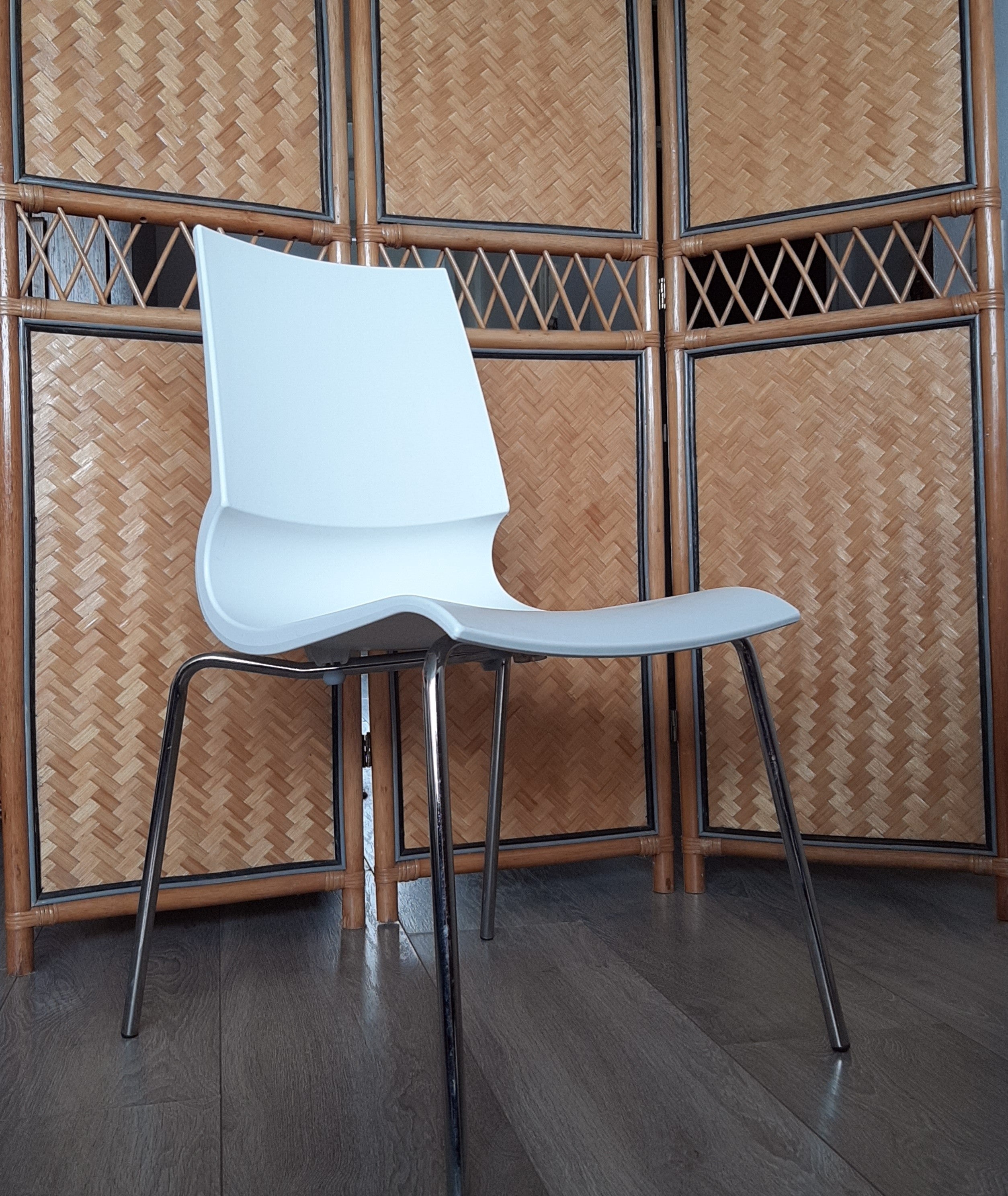 Set_of_4_Marco_Maran_Gigi_Chairs_for_Knoll,_Stackable_Chrome_Dining_Chairs