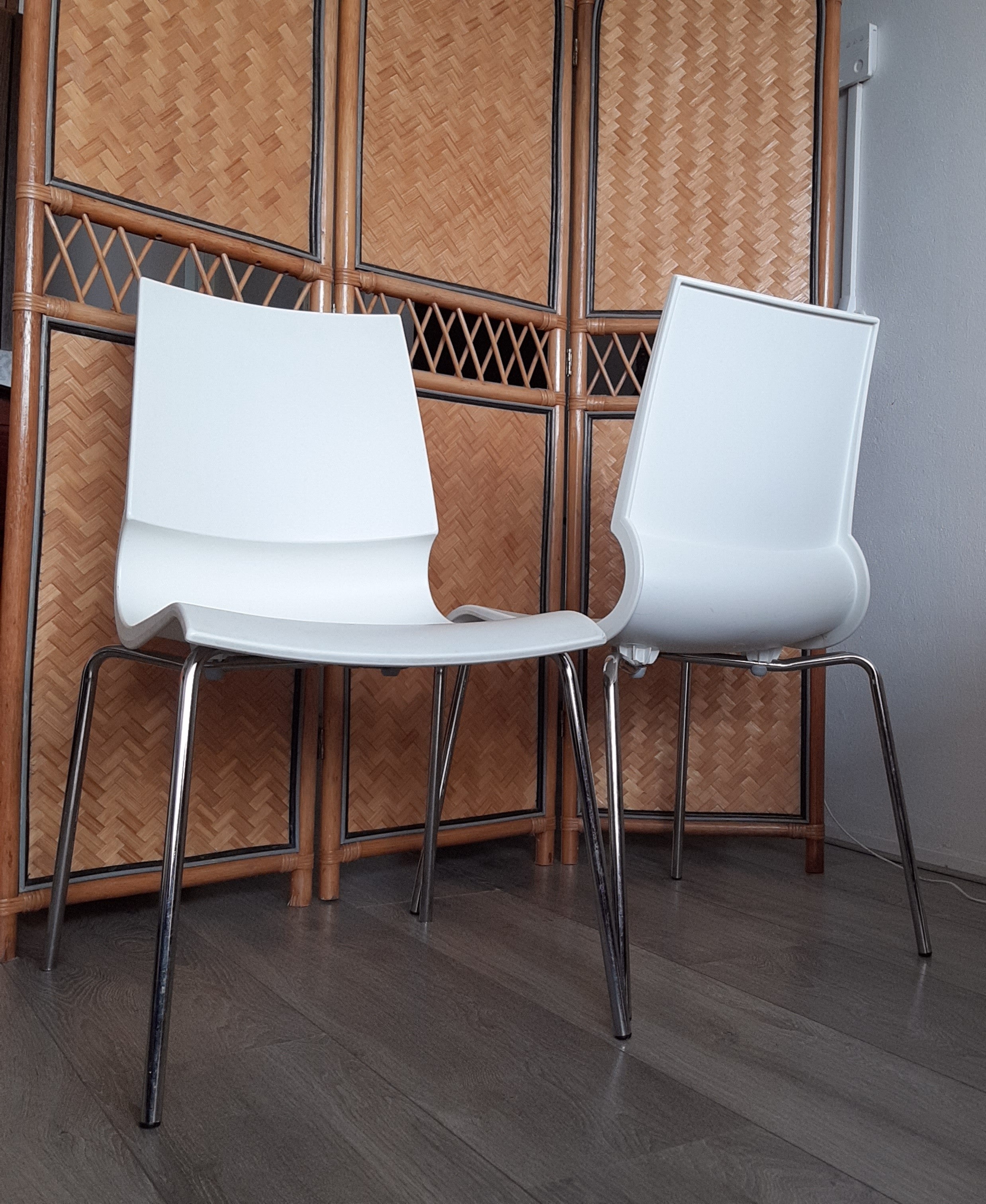 Set_of_4_Marco_Maran_Gigi_Chairs_for_Knoll,_Stackable_Chrome_Dining_Chairs