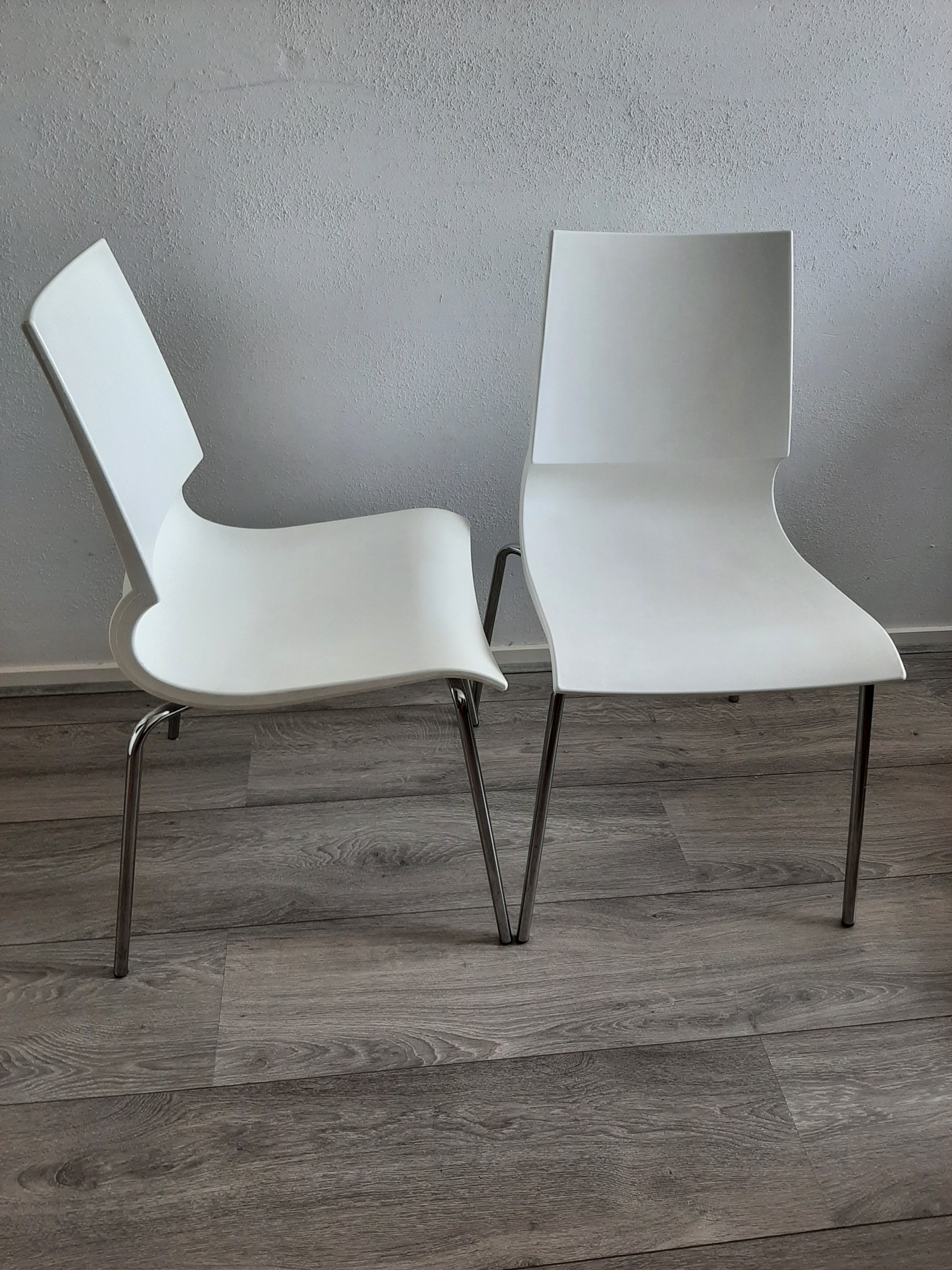 Set_of_4_Marco_Maran_Gigi_Chairs_for_Knoll,_Stackable_Chrome_Dining_Chairs